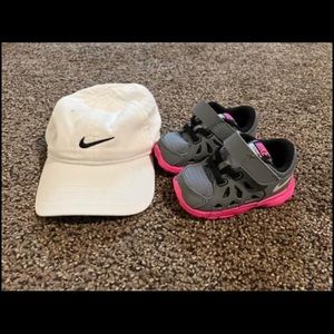 Toddler hat and shoes good condition